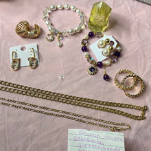 Load image into Gallery viewer, For queen ๐ธ๐ปโฅ๏ธ