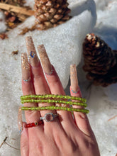 Load image into Gallery viewer, Lime green peridot