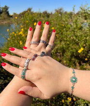 Load image into Gallery viewer, Spanish Handcrafted Flower Loop Rings