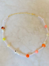Load image into Gallery viewer, Smiley Necklace