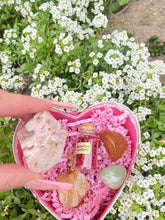 Load image into Gallery viewer, Crystal Love Boxes