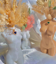 Load image into Gallery viewer, Princess Diana Heart Pendant