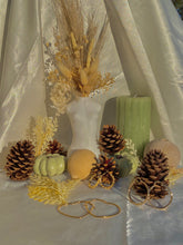 Load image into Gallery viewer, Miss Rosebud Hoop Earrings