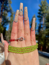 Load image into Gallery viewer, Lime green peridot