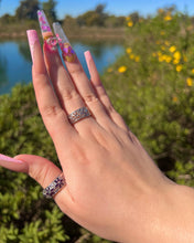 Load image into Gallery viewer, Spanish Mother Flower Ring