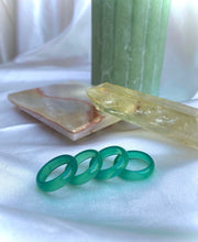 Load image into Gallery viewer, Green Agate Crystal Ring
