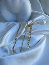 Load image into Gallery viewer, Classic Cuban Link Bracelet
